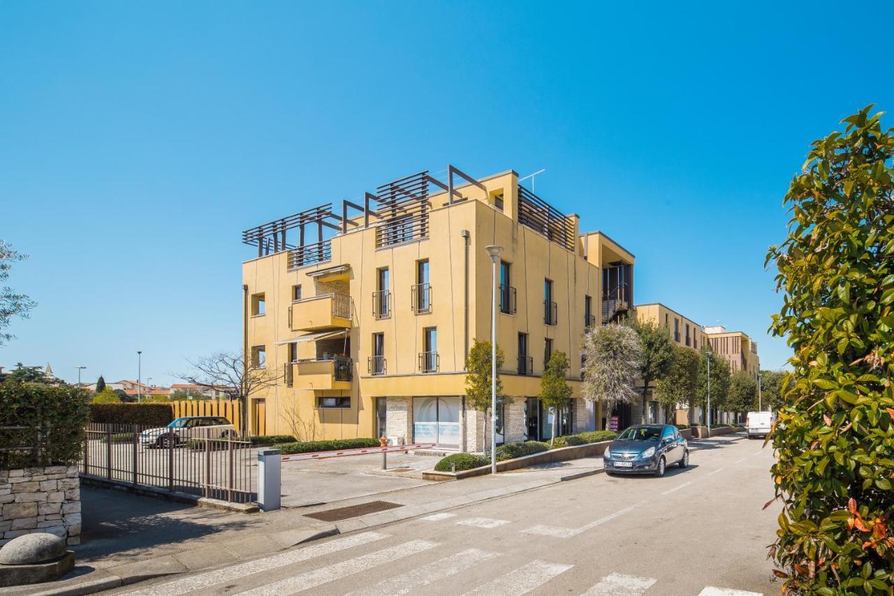 Apartment Residence Пореч Екстер'єр фото